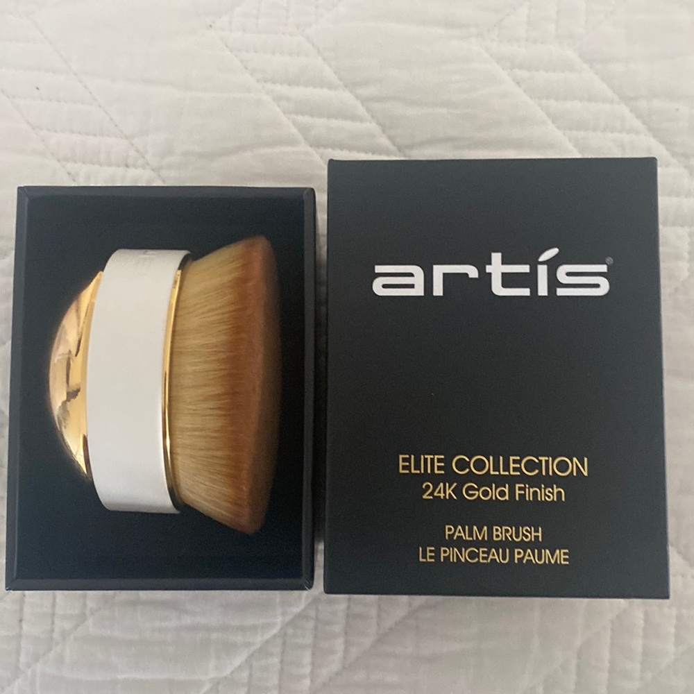 Artis elite palm brush